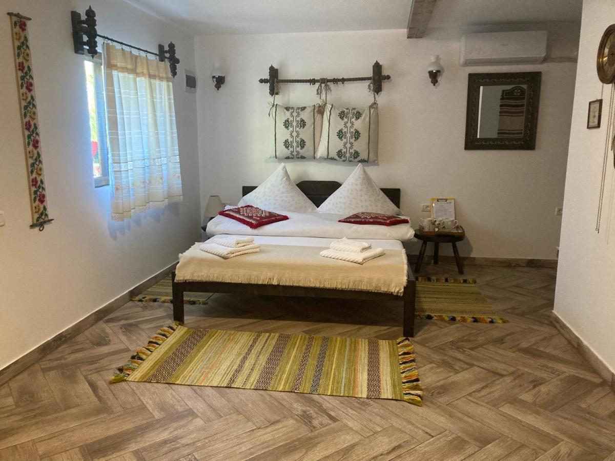 Casa Soarelui Hotel Murighiol Buitenkant foto